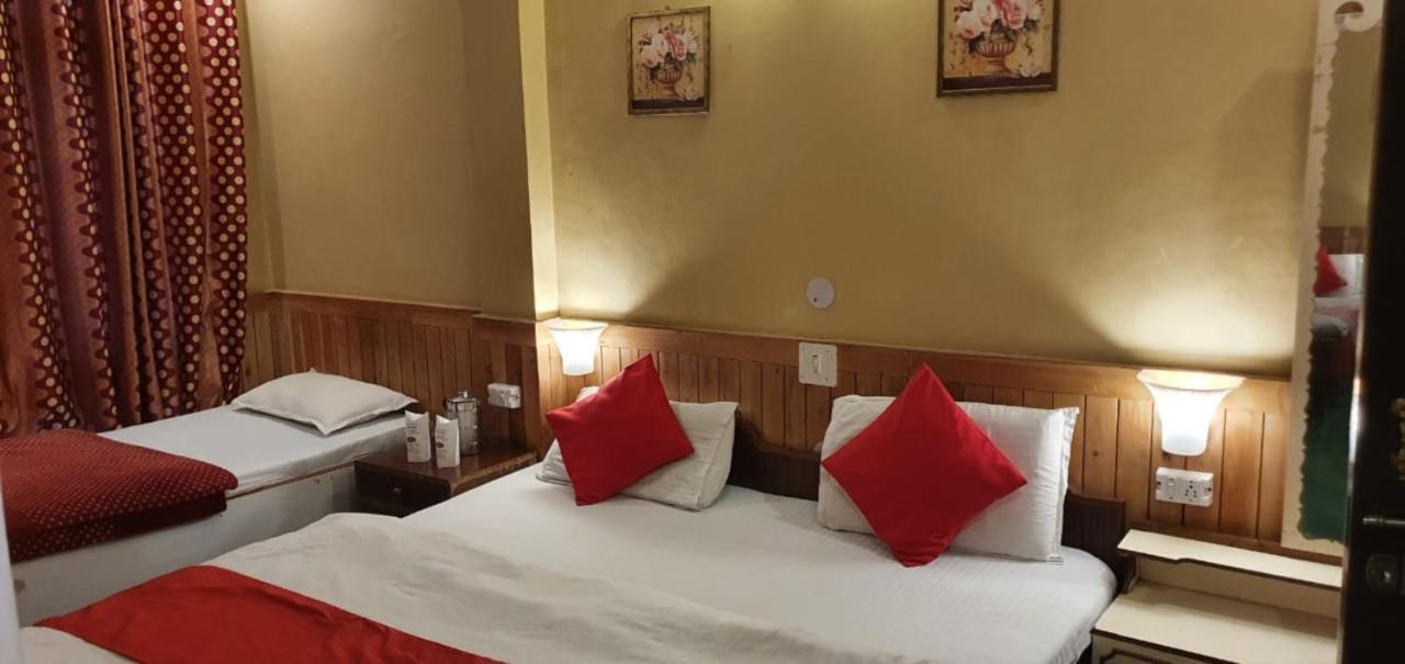 Goroomgo Ankur Lake View Mall Road Nainital - Prime Location With Luxury Room Εξωτερικό φωτογραφία