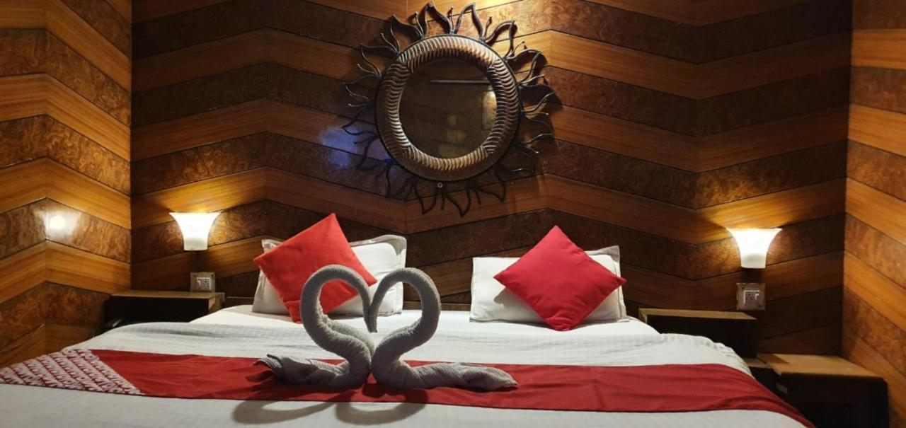 Goroomgo Ankur Lake View Mall Road Nainital - Prime Location With Luxury Room Εξωτερικό φωτογραφία